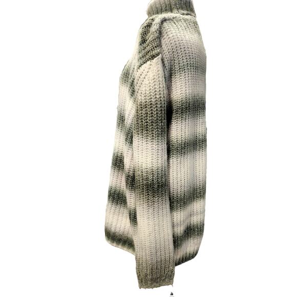 TOPMAN NWT Turtleneck Wool Blend Sweater Ombre Gray Small - Picture 7 of 10
